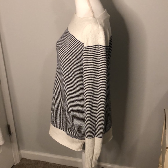 LOFT White and Blue Crew Neck Sweater - Picture 3 of 10